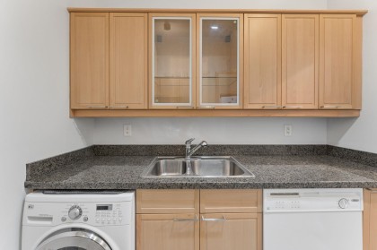 Photo 6 at 304 - 827 W 16th Street, Mosquito Creek, North Vancouver