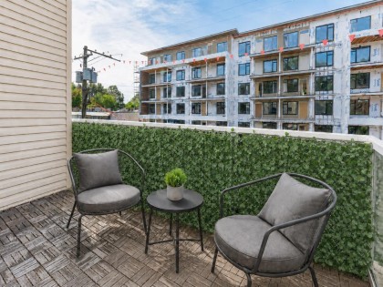 Photo 11 at 304 - 827 W 16th Street, Mosquito Creek, North Vancouver