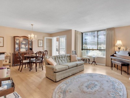 Photo 11 at 206 - 2140 Briar Avenue, Vancouver West