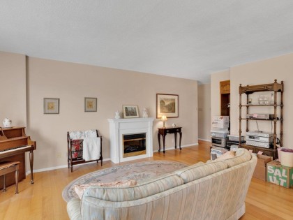 Photo 8 at 206 - 2140 Briar Avenue, Vancouver West
