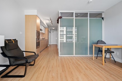Photo 4 at 523 - 159 W 2nd Avenue, False Creek, Vancouver West
