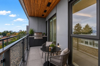 Photo 7 at 557 - 422 E 3rd Street, North Vancouver