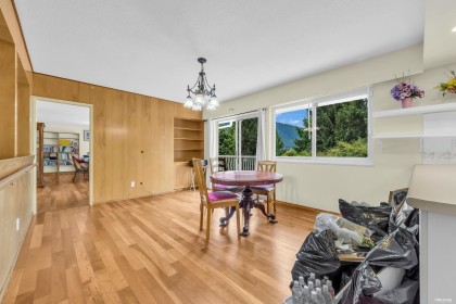 Photo 12 at 568 St. Giles Road, Glenmore, West Vancouver