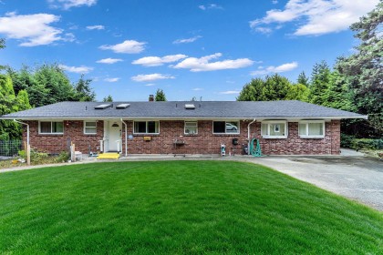 Photo 1 at 568 St. Giles Road, Glenmore, West Vancouver