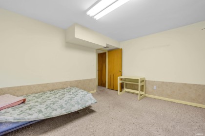 Photo 33 at 568 St. Giles Road, Glenmore, West Vancouver