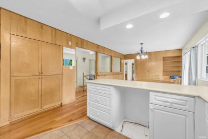 Photo 19 at 568 St. Giles Road, Glenmore, West Vancouver