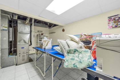 Photo 31 at 568 St. Giles Road, Glenmore, West Vancouver