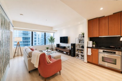 Photo 12 at 915 - 1333 W Georgia Street, Coal Harbour, Vancouver West