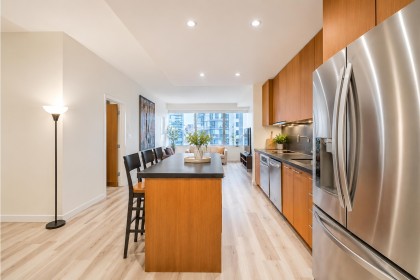 Photo 5 at 915 - 1333 W Georgia Street, Coal Harbour, Vancouver West