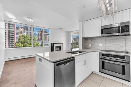 Photo 13 at 802 - 158 W 13th Street, Central Lonsdale, North Vancouver