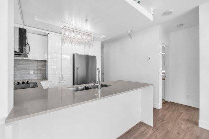 Photo 15 at 802 - 158 W 13th Street, Central Lonsdale, North Vancouver