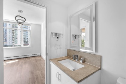 Photo 31 at 802 - 158 W 13th Street, Central Lonsdale, North Vancouver