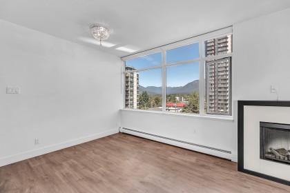 Photo 8 at 802 - 158 W 13th Street, Central Lonsdale, North Vancouver