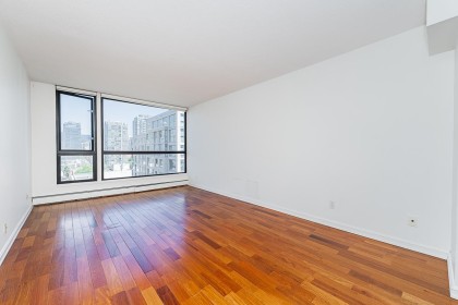 Photo 17 at 1304 - 283 Davie Street, Yaletown, Vancouver West