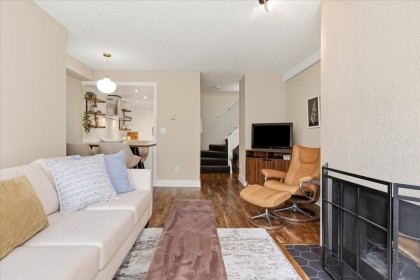 Photo 7 at 107 - 2455 York Avenue, Kitsilano, Vancouver West