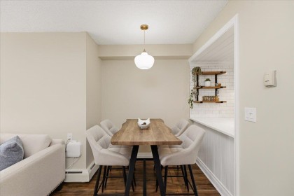 Photo 9 at 107 - 2455 York Avenue, Kitsilano, Vancouver West