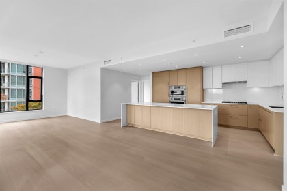 Photo 4 at 506 - 128 W 15th Street, Central Lonsdale, North Vancouver