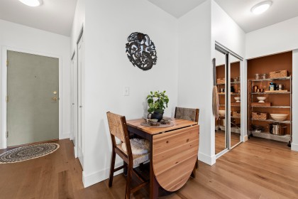 Photo 7 at 304 - 1928 Nelson Street, Vancouver West
