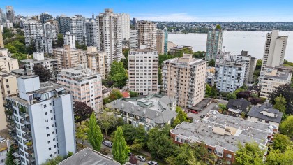 Photo 30 at 304 - 1928 Nelson Street, Vancouver West