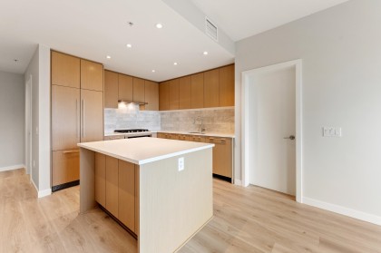 Photo 15 at 602 - 110 E 17th Street, Central Lonsdale, North Vancouver