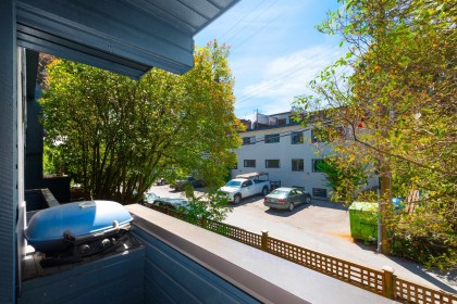Photo 9 at 207 - 1990 W 6th Avenue, Kitsilano, Vancouver West
