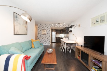Photo 10 at 207 - 1990 W 6th Avenue, Kitsilano, Vancouver West