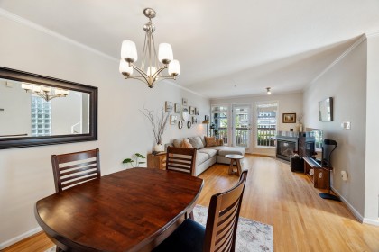 Photo 5 at 3608 W 7th Avenue, Kitsilano, Vancouver West