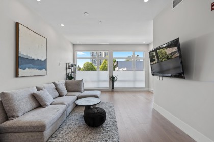 Photo 9 at 206 - 1591 Bowser Avenue, Norgate, North Vancouver