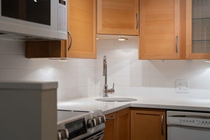 Photo 15 at 104 - 925 W 15th Avenue, Fairview VW, Vancouver West