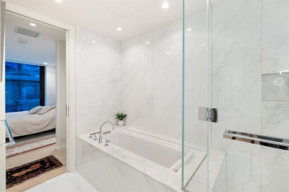 Photo 20 at 402 - 1355 Bellevue Avenue, Ambleside, West Vancouver