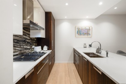 Photo 9 at 402 - 1355 Bellevue Avenue, Ambleside, West Vancouver