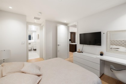 Photo 15 at 402 - 1355 Bellevue Avenue, Ambleside, West Vancouver