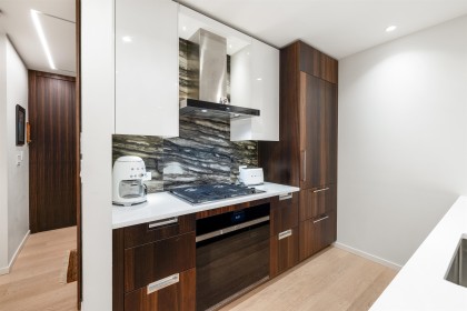 Photo 8 at 402 - 1355 Bellevue Avenue, Ambleside, West Vancouver