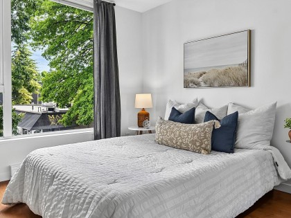 Photo 11 at 309 - 3089 Oak Street, Vancouver West