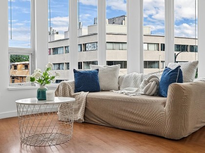 Photo 8 at 309 - 3089 Oak Street, Vancouver West