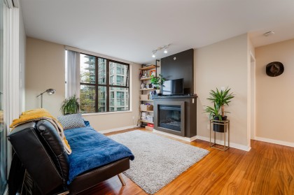 Photo 8 at 506 - 989 Beatty Street, Yaletown, Vancouver West