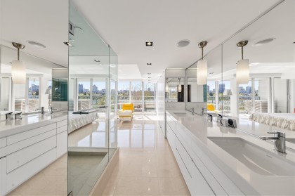 Photo 27 at 606 - 1288 Marinaside Crescent, Yaletown, Vancouver West