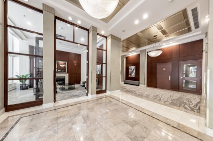 Photo 3 at 606 - 1288 Marinaside Crescent, Yaletown, Vancouver West