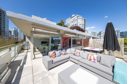 Photo 32 at 606 - 1288 Marinaside Crescent, Yaletown, Vancouver West