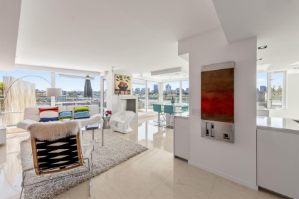Photo 18 at 606 - 1288 Marinaside Crescent, Yaletown, Vancouver West