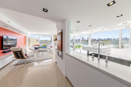 Photo 19 at 606 - 1288 Marinaside Crescent, Yaletown, Vancouver West