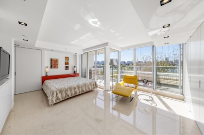 Photo 21 at 606 - 1288 Marinaside Crescent, Yaletown, Vancouver West