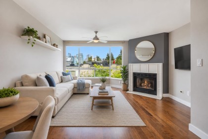 Photo 1 at 14 - 939 W 7th Avenue, Fairview VW, Vancouver West