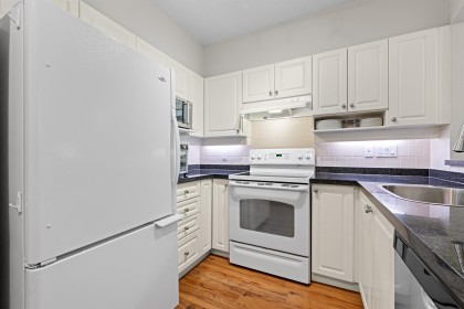 Photo 6 at 208 - 3608 Deercrest Drive, Roche Point, North Vancouver