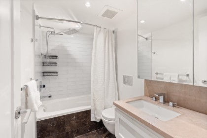 Photo 6 at 2110 - 3355 Binning Road, Vancouver West