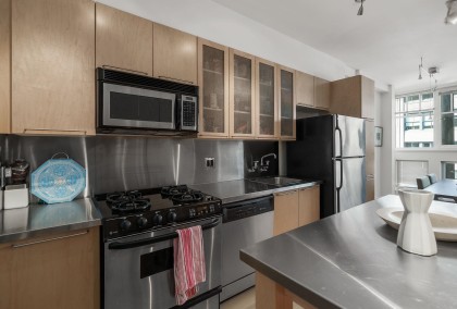 Photo 13 at 402 - 1072 Hamilton Street, Yaletown, Vancouver West