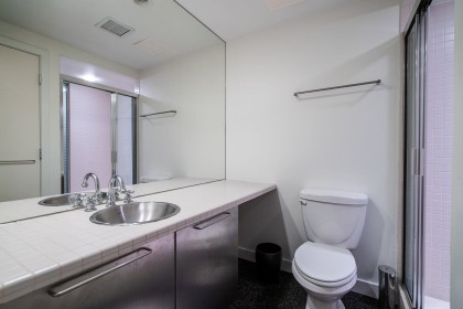 Photo 16 at 402 - 1072 Hamilton Street, Yaletown, Vancouver West