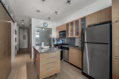 Photo 12 at 402 - 1072 Hamilton Street, Yaletown, Vancouver West