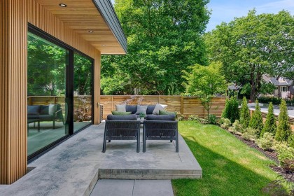 Photo 3 at 396 W 21st Avenue, Vancouver West