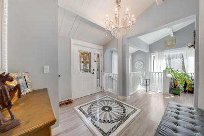 Photo 3 at 3870 Emerald Drive, Edgemont, North Vancouver